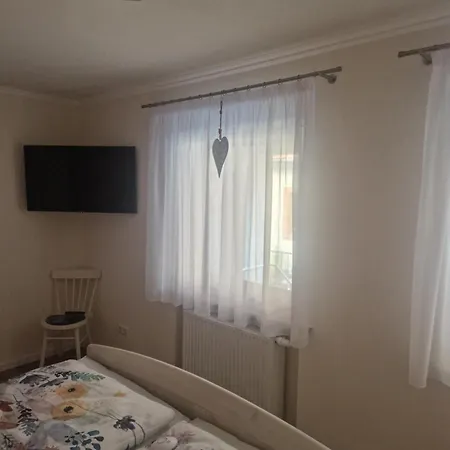 Ferienwohnung Im Weingut Kraemerhof Heuchelheim-Klingen Buitenkant foto